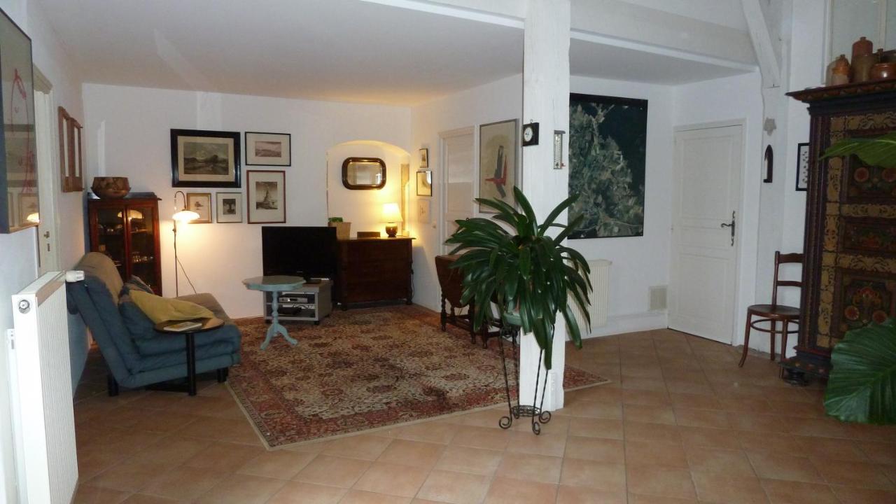 Menotey Appartement Pres De Dole מראה חיצוני תמונה